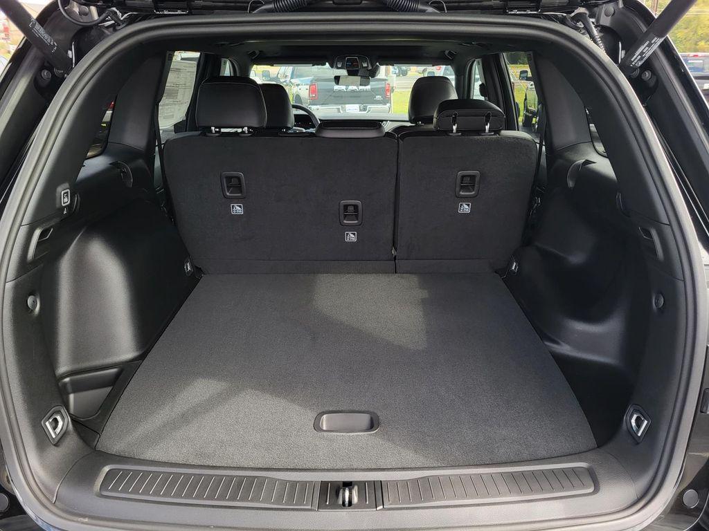 new 2025 Jeep Grand Cherokee car, priced at $41,475