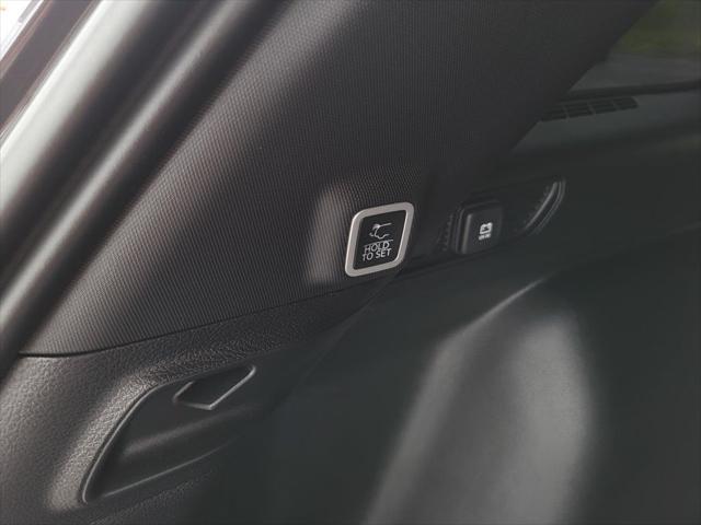 used 2025 Jeep Grand Cherokee car, priced at $35,995