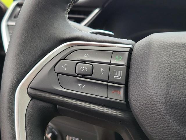 used 2025 Jeep Grand Cherokee car, priced at $35,995