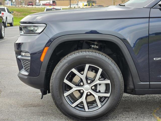 new 2024 Jeep Grand Cherokee car, priced at $48,580