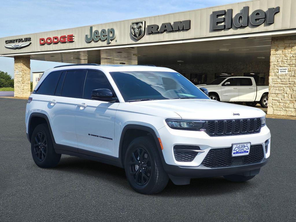 used 2024 Jeep Grand Cherokee car, priced at $32,995