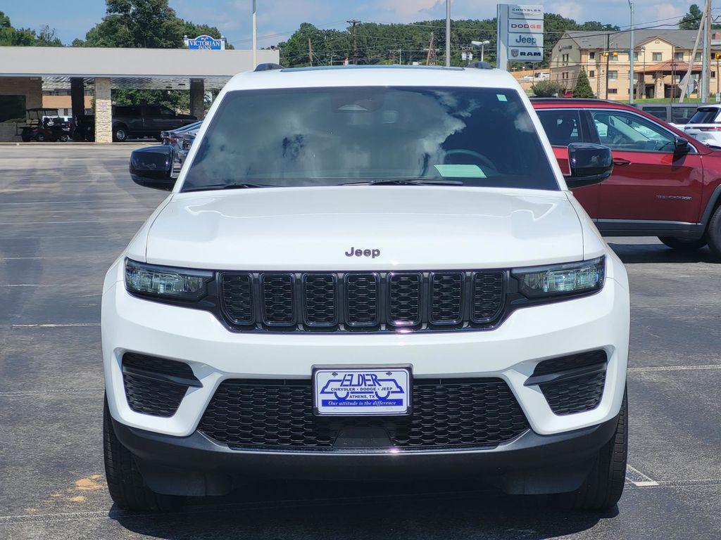 used 2024 Jeep Grand Cherokee car, priced at $32,995