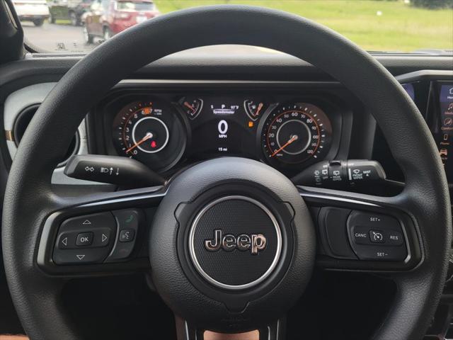 new 2025 Jeep Wrangler car, priced at $42,244
