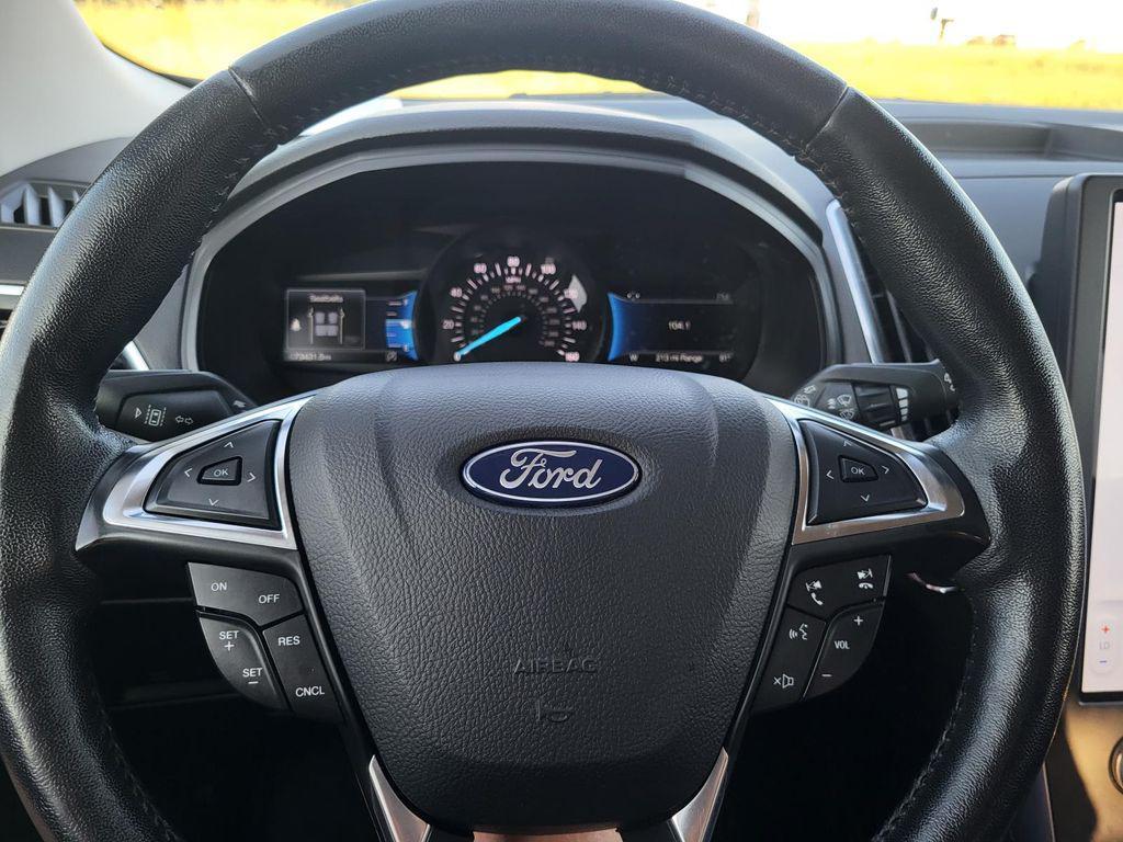 used 2022 Ford Edge car, priced at $22,995