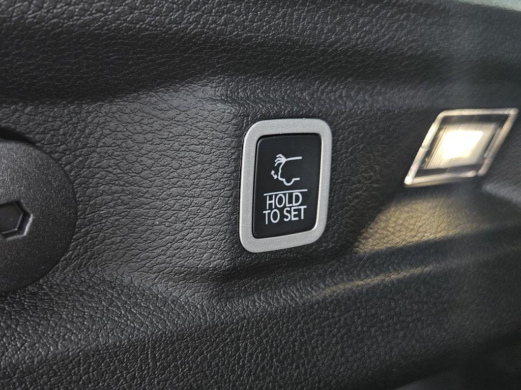 new 2025 Jeep Grand Cherokee L car, priced at $46,995