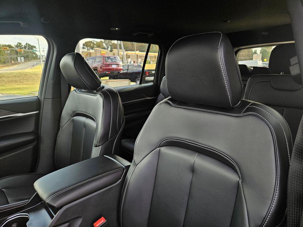 new 2025 Jeep Grand Cherokee L car, priced at $46,995