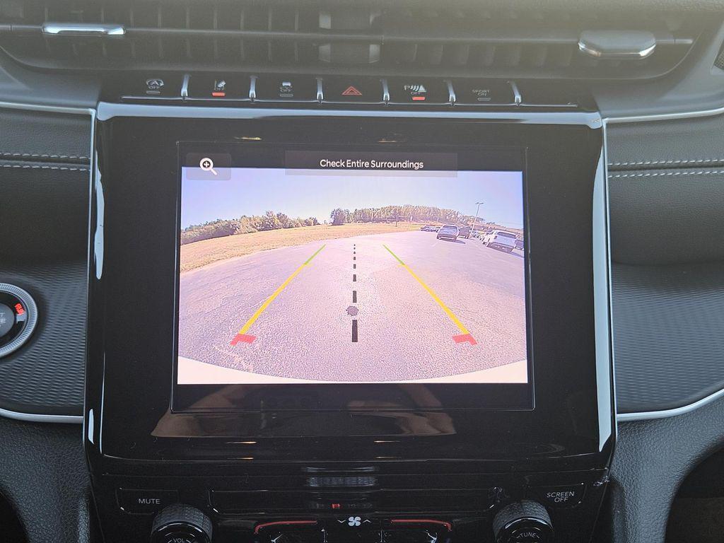 new 2025 Jeep Grand Cherokee car, priced at $39,530