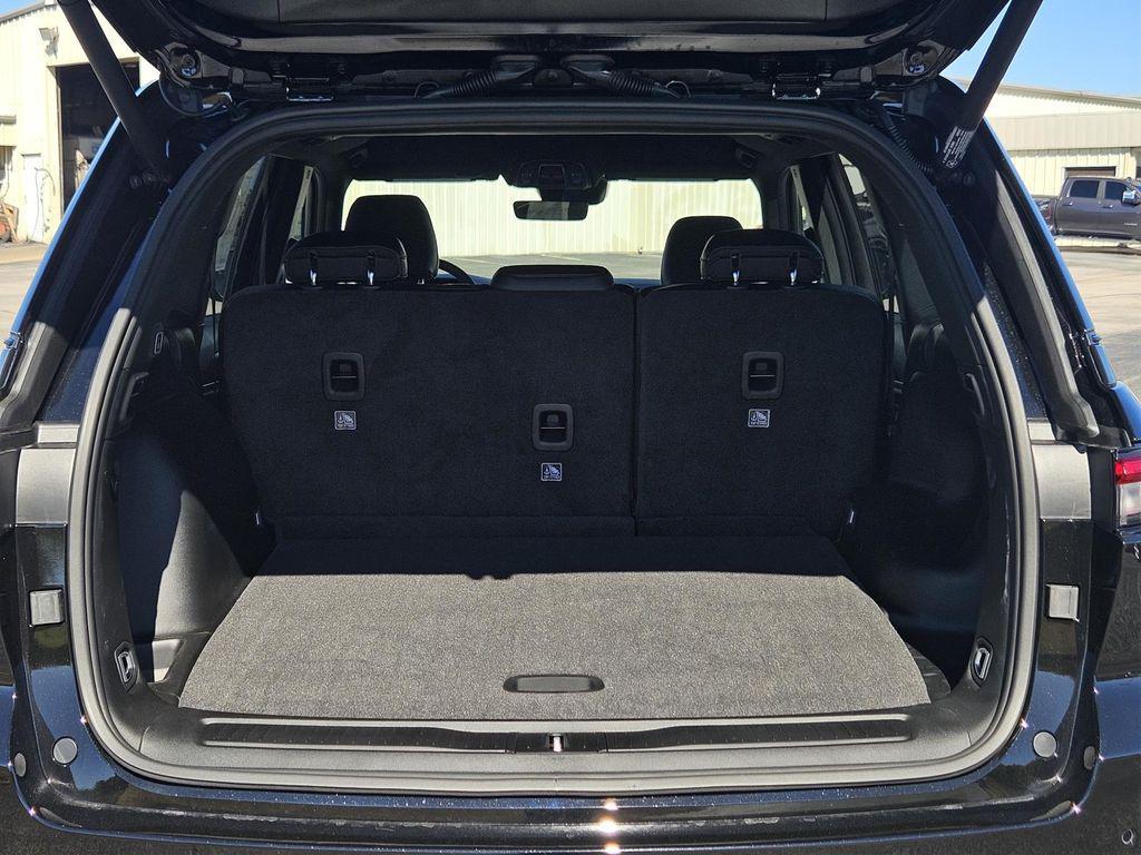 new 2025 Jeep Grand Cherokee car, priced at $46,970