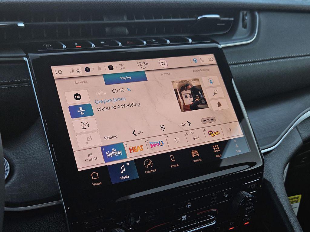 new 2025 Jeep Grand Cherokee car, priced at $46,970