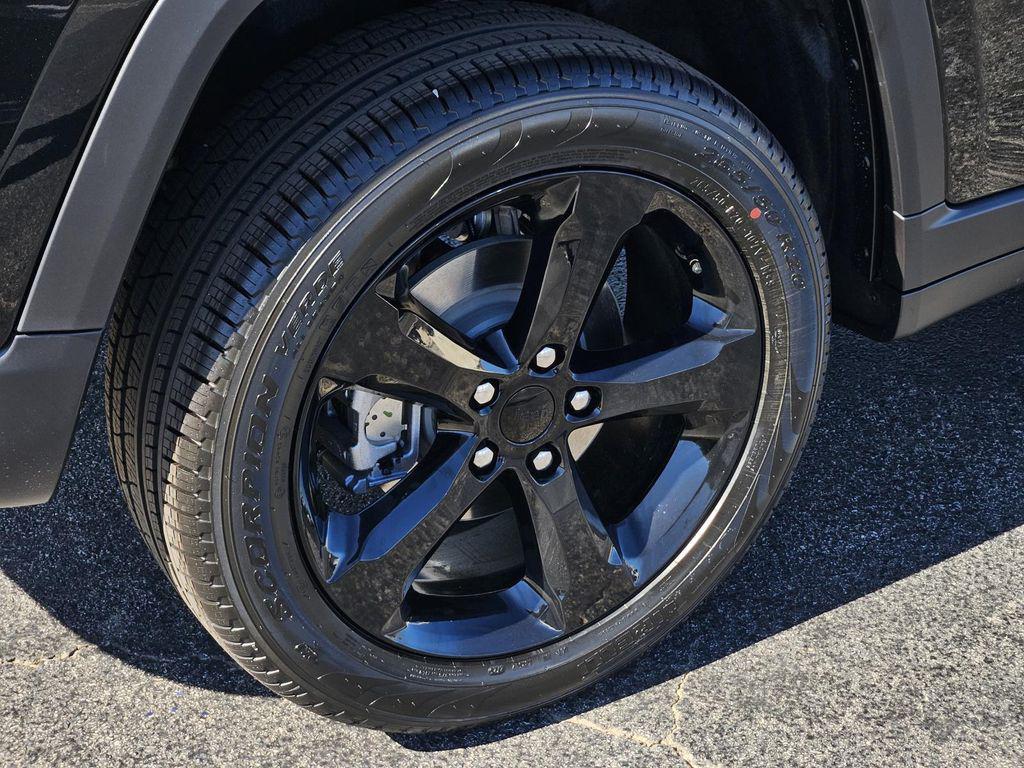 new 2025 Jeep Grand Cherokee car, priced at $46,970