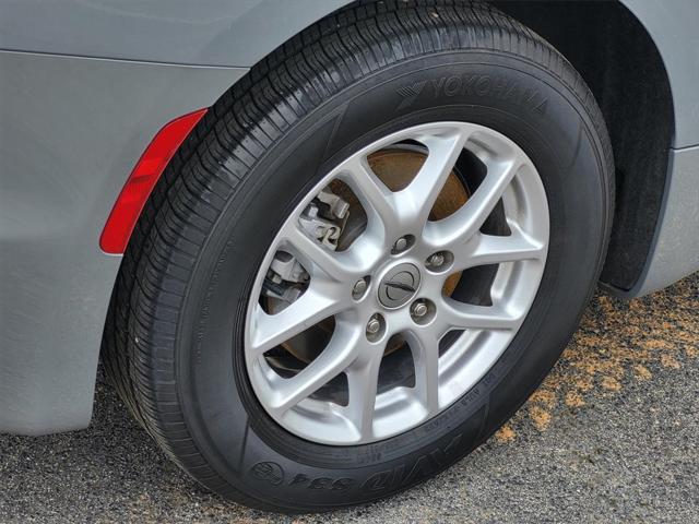 used 2023 Chrysler Pacifica car, priced at $25,995