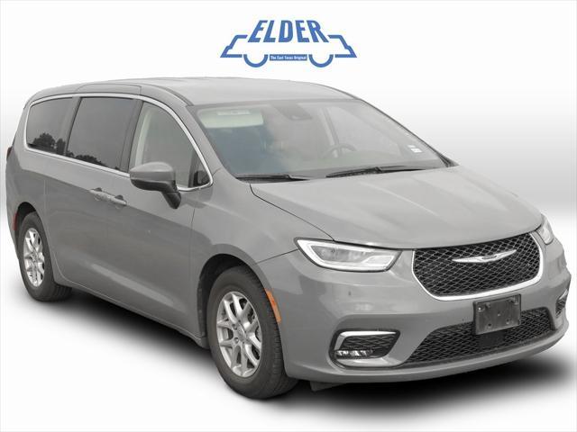 used 2023 Chrysler Pacifica car, priced at $25,995