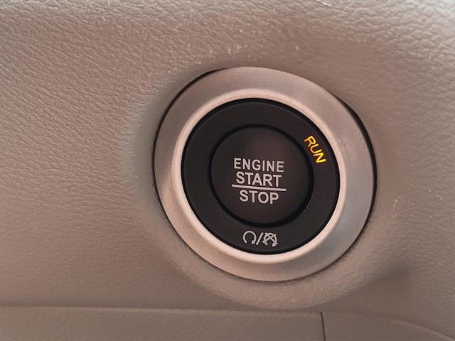 used 2023 Chrysler Pacifica car, priced at $25,995