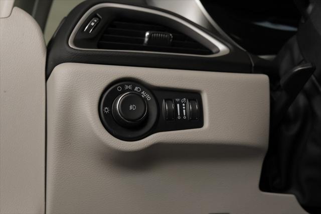 used 2023 Chrysler Pacifica car, priced at $25,995