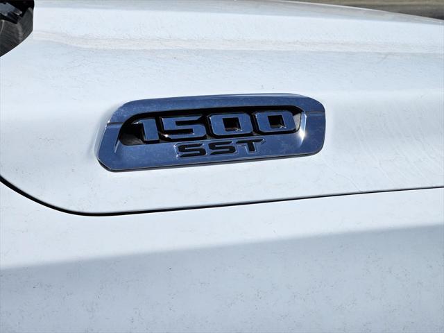 new 2025 Ram 1500 car