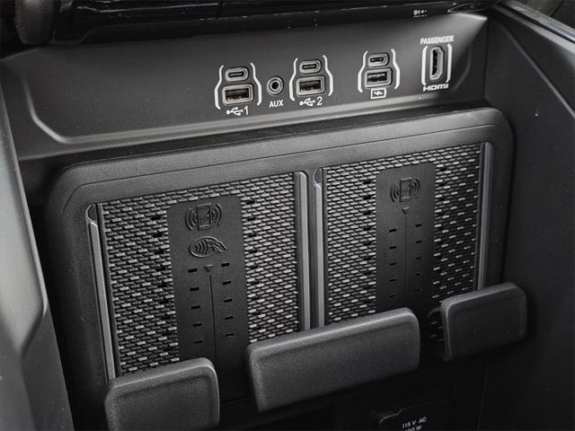 new 2025 Ram 1500 car, priced at $61,421