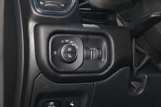 new 2025 Ram 1500 car, priced at $61,421