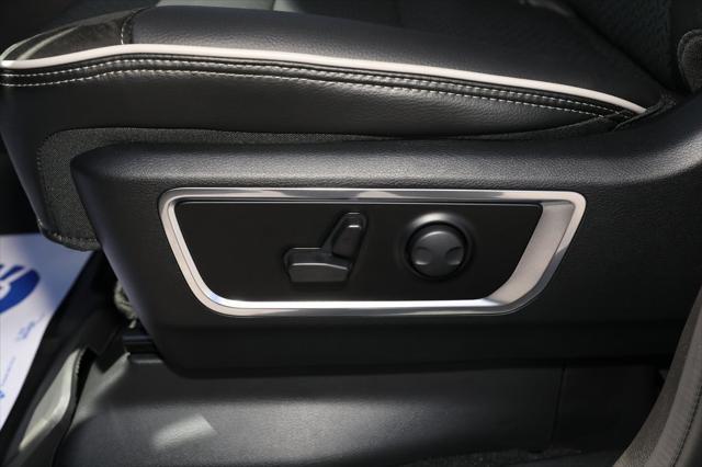 new 2025 Ram 1500 car, priced at $61,421