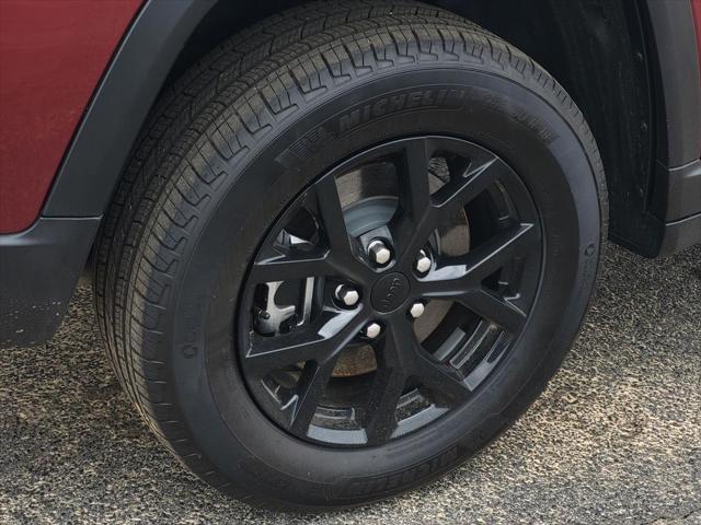 used 2025 Jeep Grand Cherokee L car, priced at $39,995