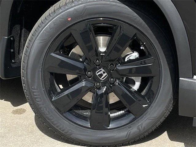 new 2025 Honda Pilot car, priced at $54,844