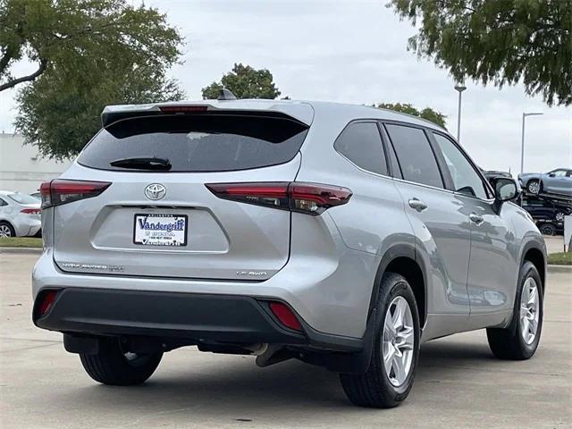 used 2024 Toyota Highlander car, priced at $40,313