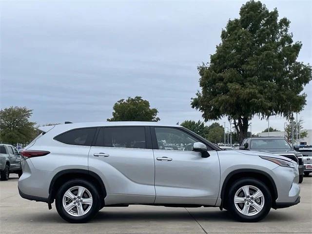 used 2024 Toyota Highlander car, priced at $40,313