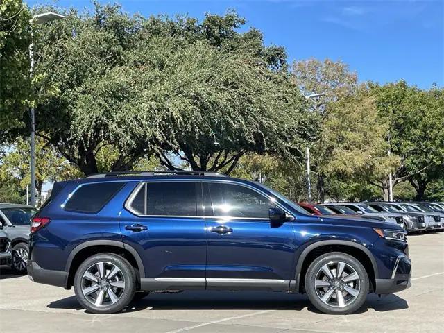 new 2025 Honda Pilot car, priced at $52,715