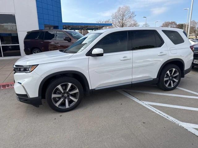 used 2024 Honda Pilot car, priced at $44,449