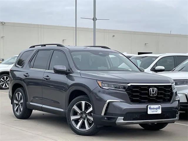 new 2025 Honda Pilot car, priced at $48,950