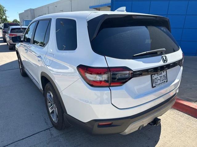 used 2025 Honda Pilot car, priced at $43,320