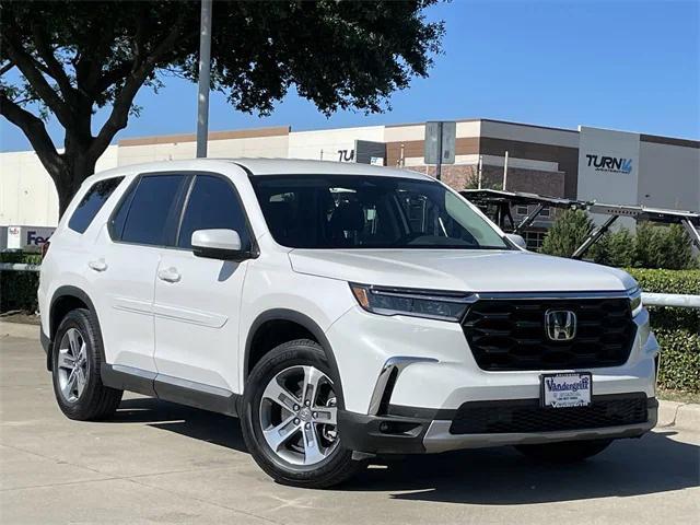 used 2025 Honda Pilot car, priced at $41,906
