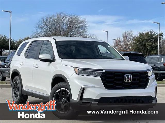 new 2025 Honda Pilot car, priced at $49,350