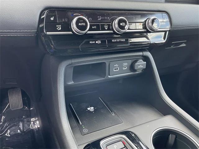 new 2025 Honda Pilot car, priced at $51,539