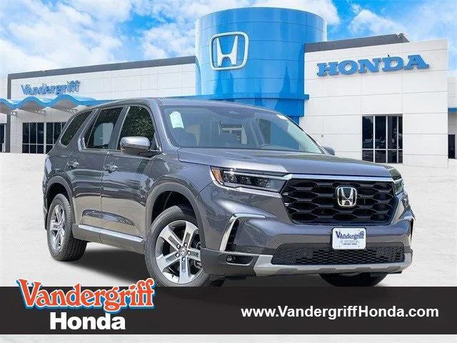 new 2025 Honda Pilot car, priced at $47,725