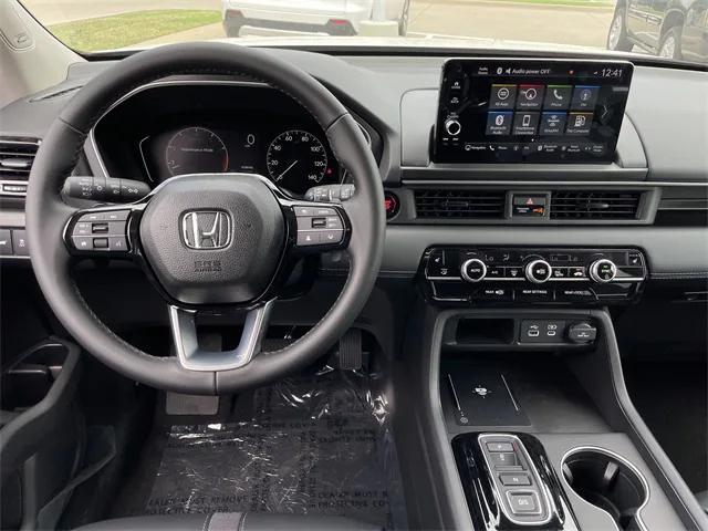 new 2025 Honda Pilot car, priced at $51,839