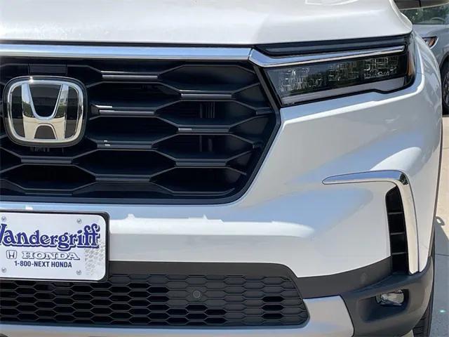 new 2025 Honda Pilot car, priced at $47,150