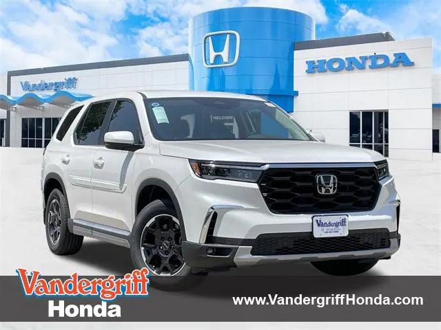 new 2025 Honda Pilot car, priced at $47,150