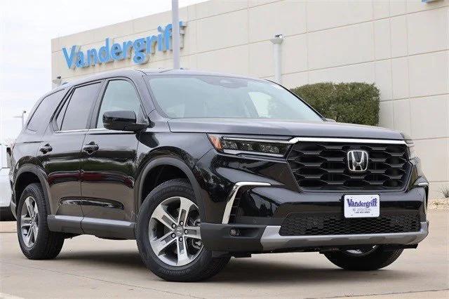 new 2025 Honda Pilot car, priced at $44,950