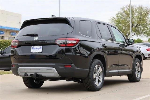 new 2025 Honda Pilot car, priced at $44,950