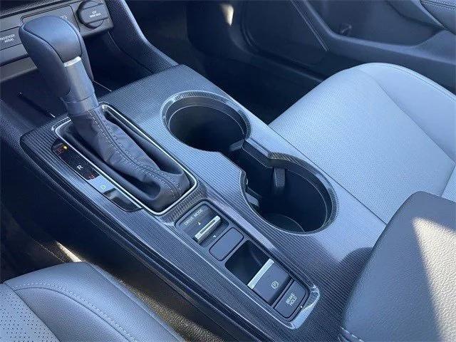 new 2025 Honda Civic Hybrid car