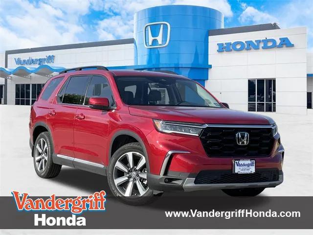 used 2025 Honda Pilot car, priced at $43,954