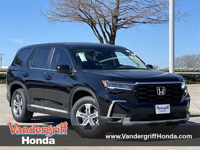 new 2025 Honda Pilot car, priced at $45,680