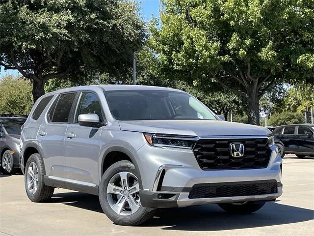 new 2025 Honda Pilot car, priced at $44,895