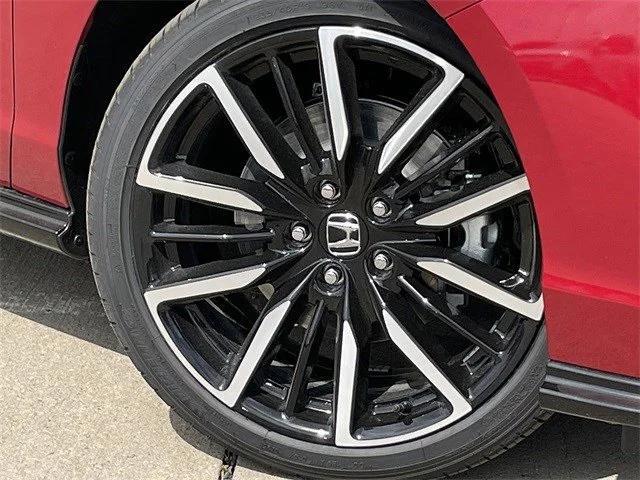 new 2025 Honda Accord Hybrid car, priced at $39,574