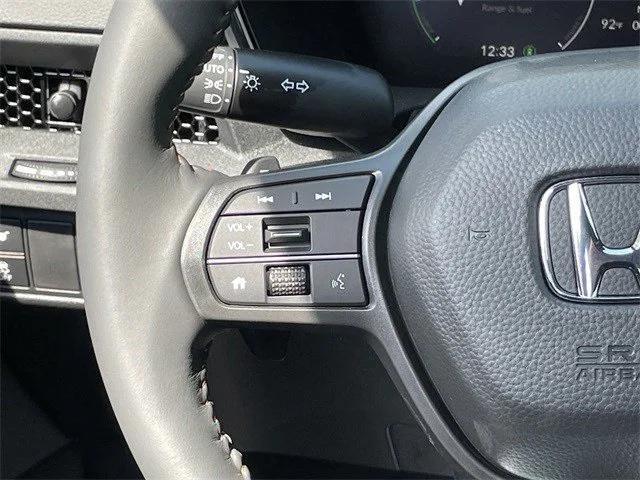 new 2025 Honda CR-V Hybrid car, priced at $39,045