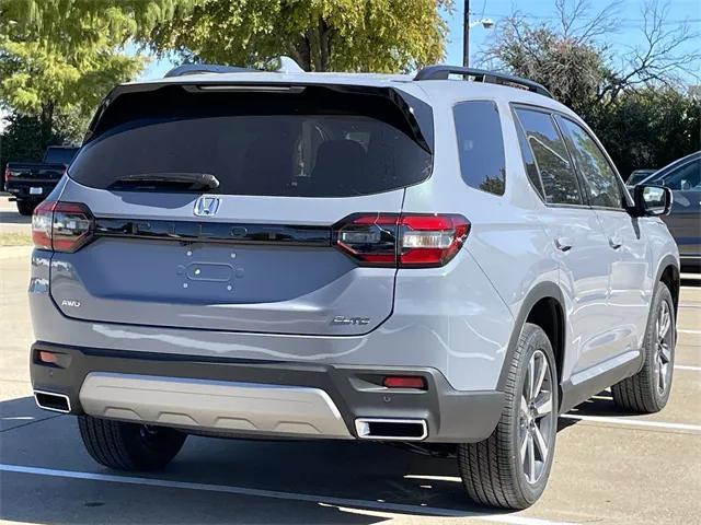 new 2025 Honda Pilot car, priced at $53,164