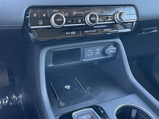 new 2025 Honda Pilot car, priced at $53,164