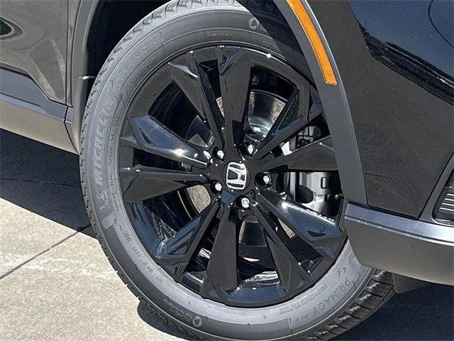 new 2026 Honda CR-V Hybrid car, priced at $42,021