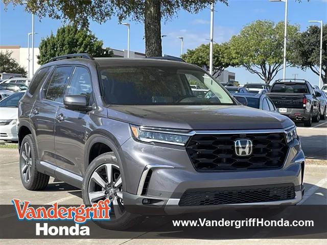 new 2025 Honda Pilot car, priced at $52,709