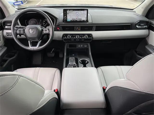 used 2023 Honda Pilot car, priced at $46,897